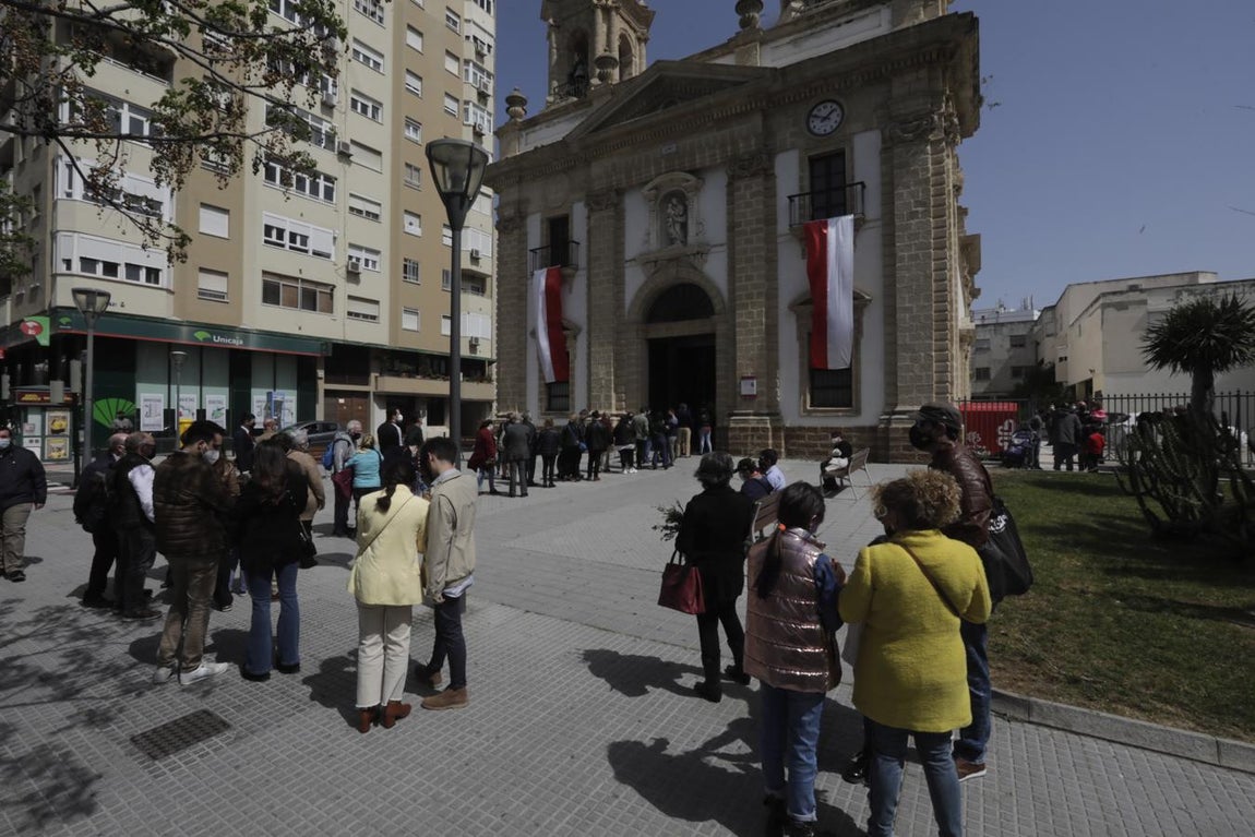 En imágenes: Domingo de Ramos de la Semana Santa 2021 en Cádiz