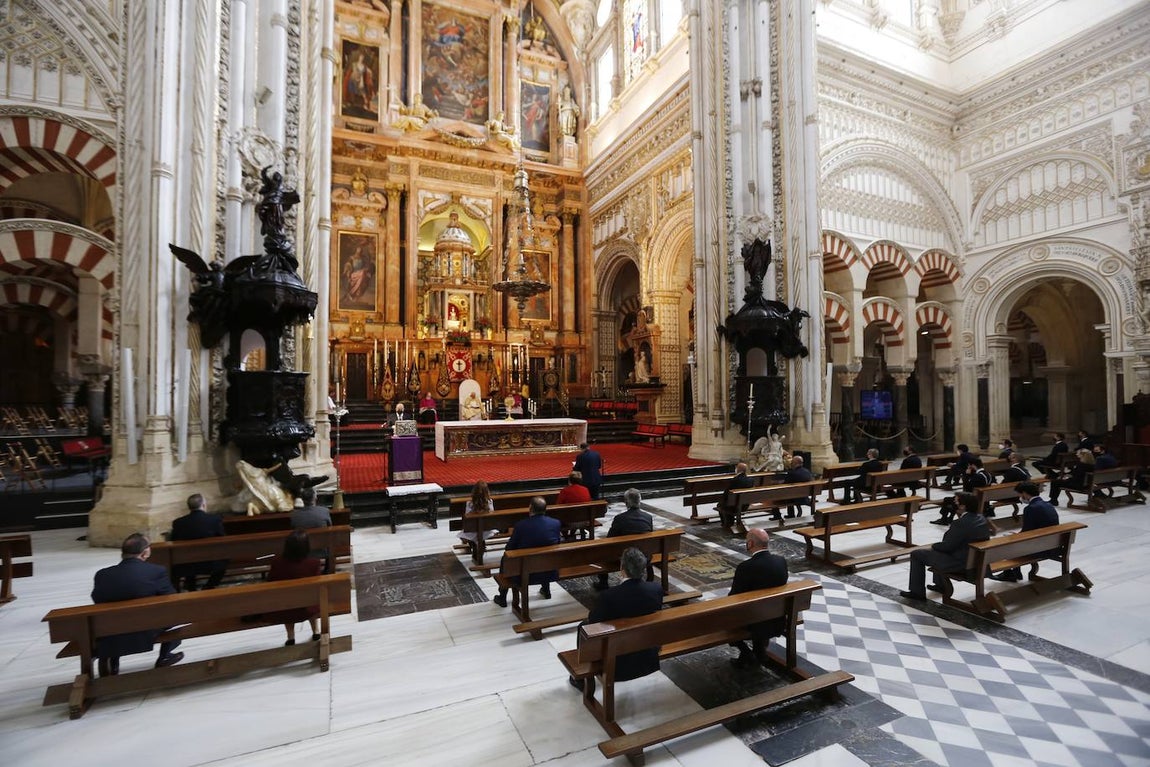 Semana Santa de Córdoba 2021 | Las imágenes del acto conjunto del Lunes Santo en la Catedral