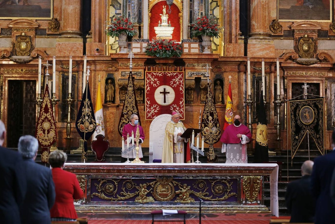 Semana Santa de Córdoba 2021 | Las imágenes del acto conjunto del Lunes Santo en la Catedral