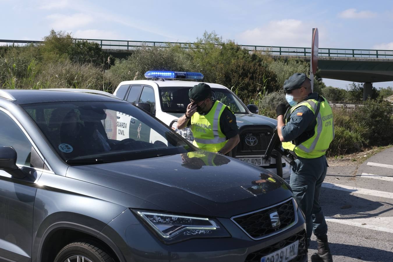 De patrulla con la Usecic de la Guardia Civil de Cádiz