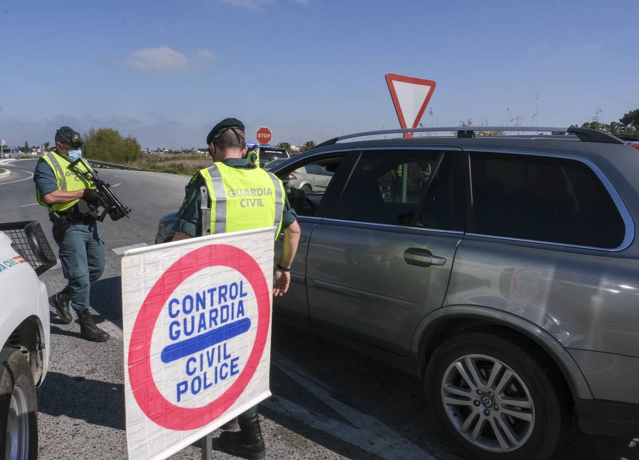 De patrulla con la Usecic de la Guardia Civil de Cádiz