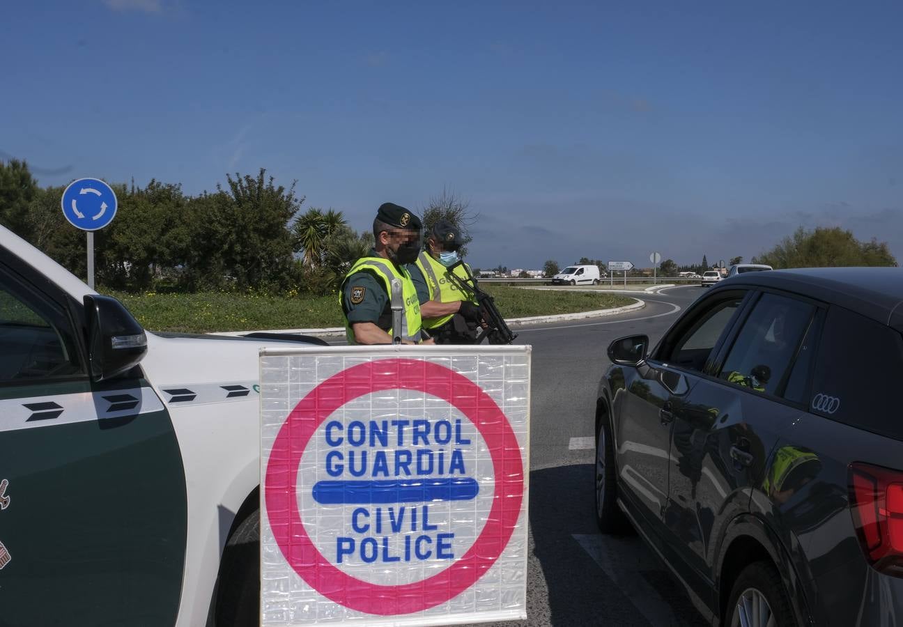 De patrulla con la Usecic de la Guardia Civil de Cádiz