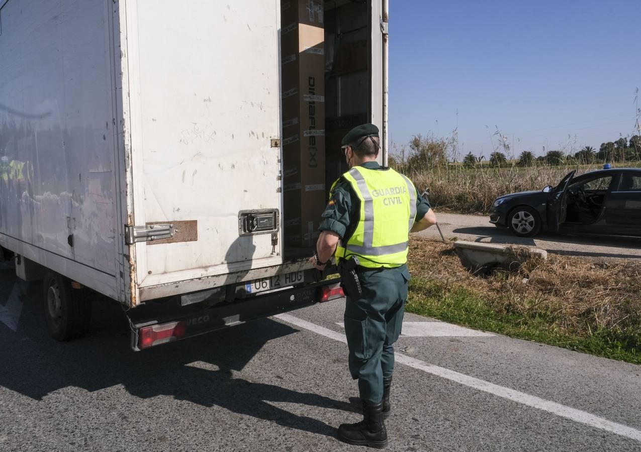 De patrulla con la Usecic de la Guardia Civil de Cádiz