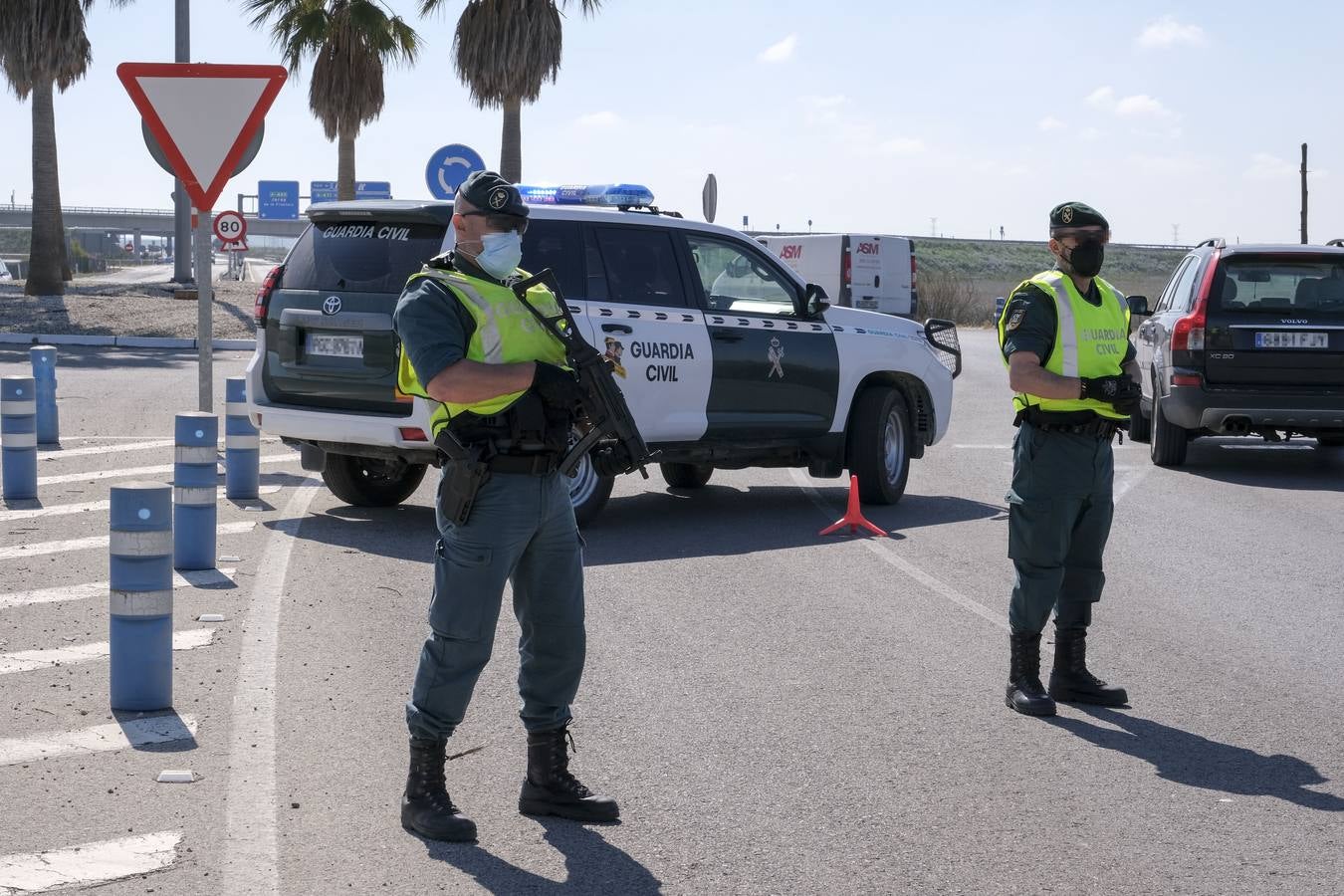 De patrulla con la Usecic de la Guardia Civil de Cádiz