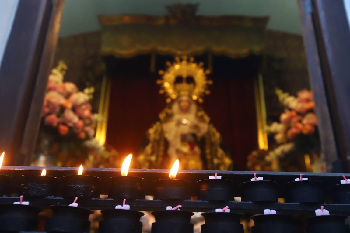 Los Patios de Córdoba del Jueves Santo, en imágenes