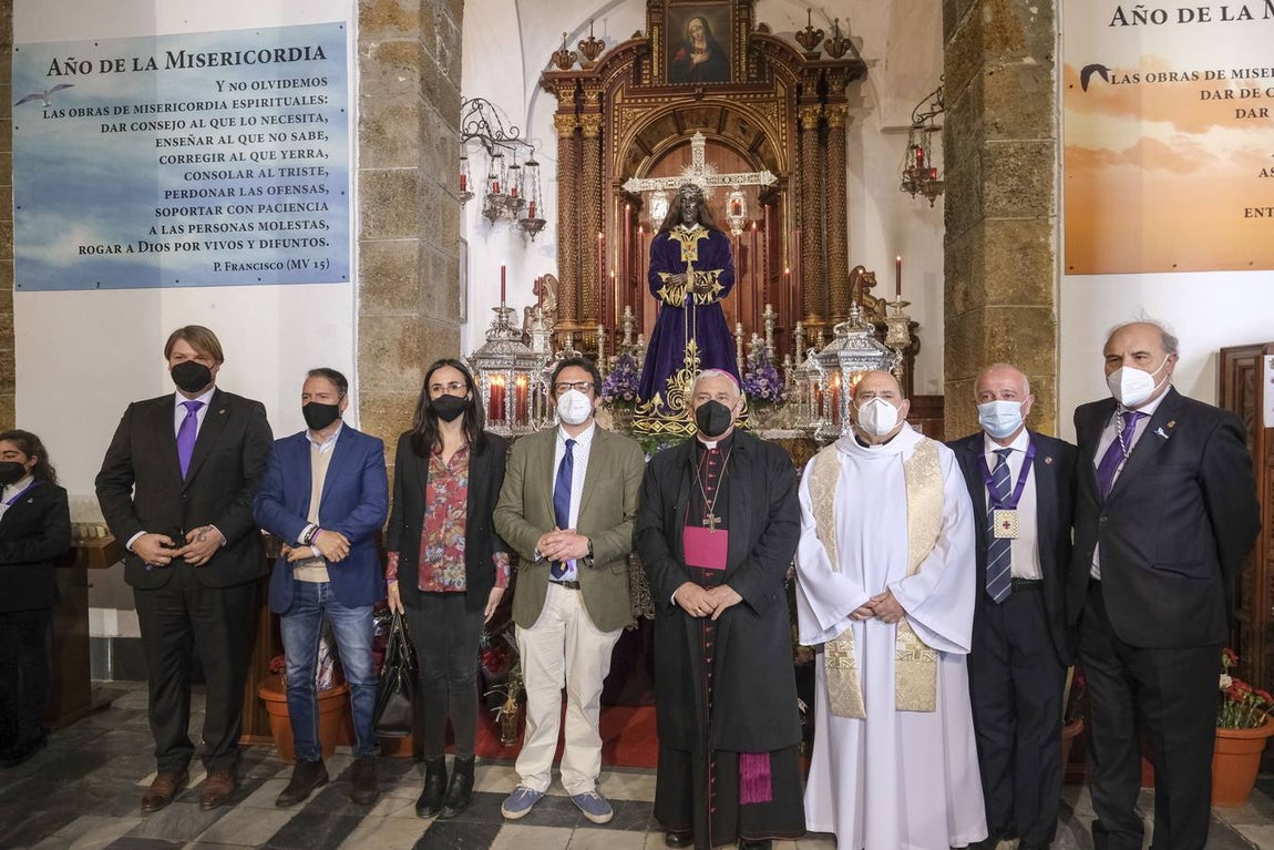 Fotos: las mejores imágenes del Jueves Santo en Cádiz