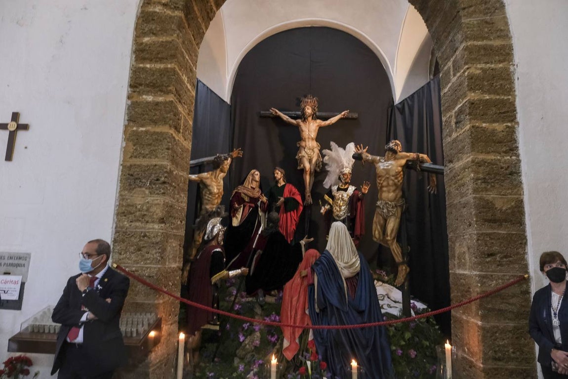 Fotos: las mejores imágenes del Jueves Santo en Cádiz