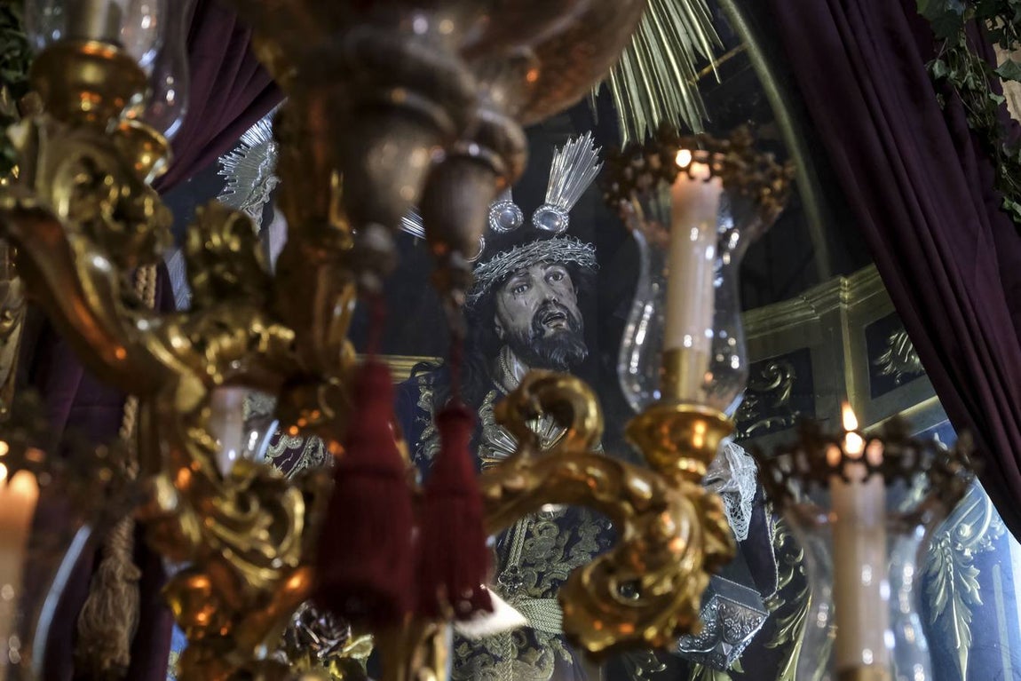 Fotos: las mejores imágenes del Jueves Santo en Cádiz