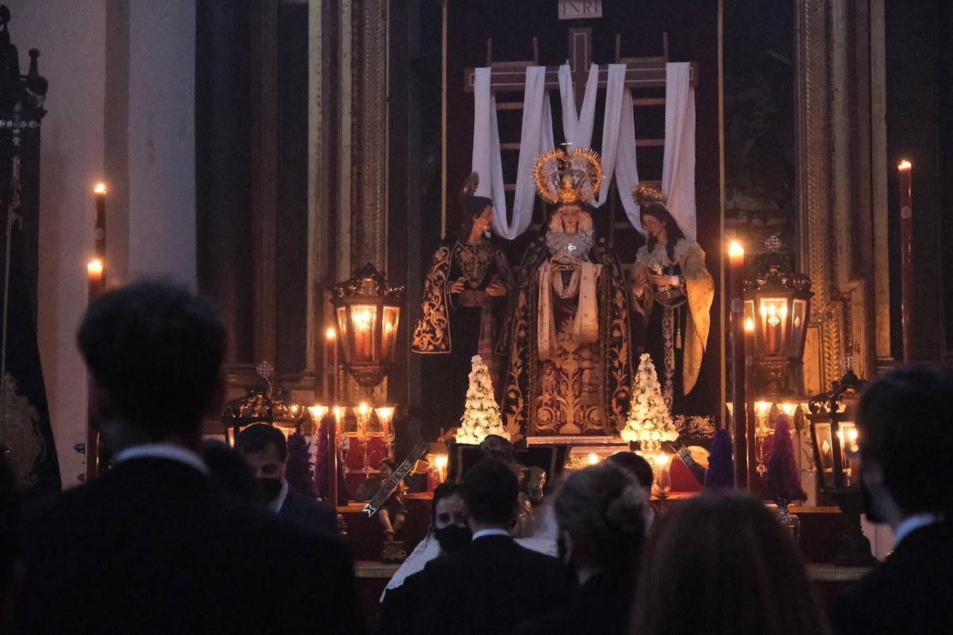 Semana Santa de Córdoba 2021 | Las imágenes del Santo Sepulcro el Viernes Santo