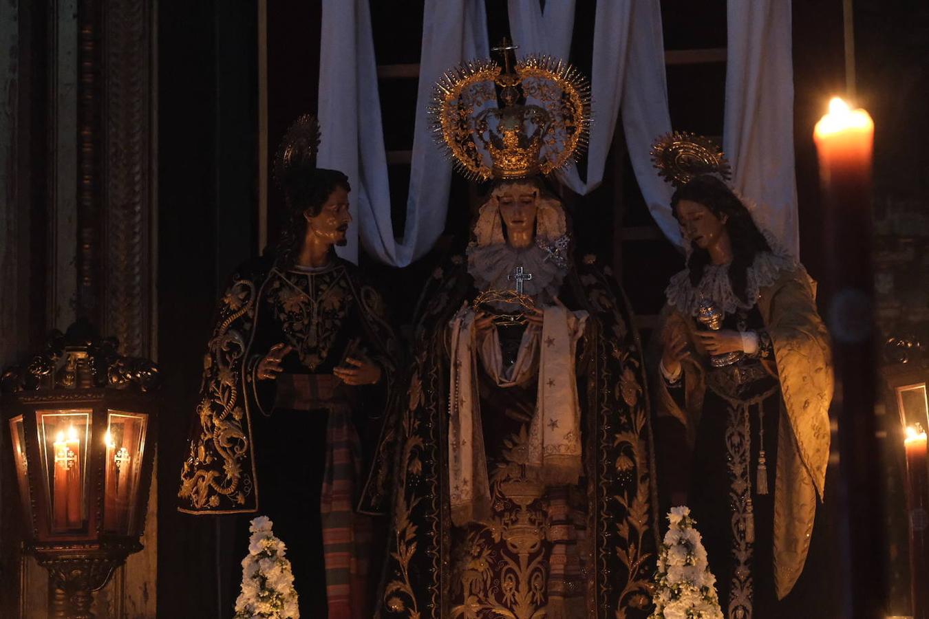 Semana Santa de Córdoba 2021 | Las imágenes del Santo Sepulcro el Viernes Santo