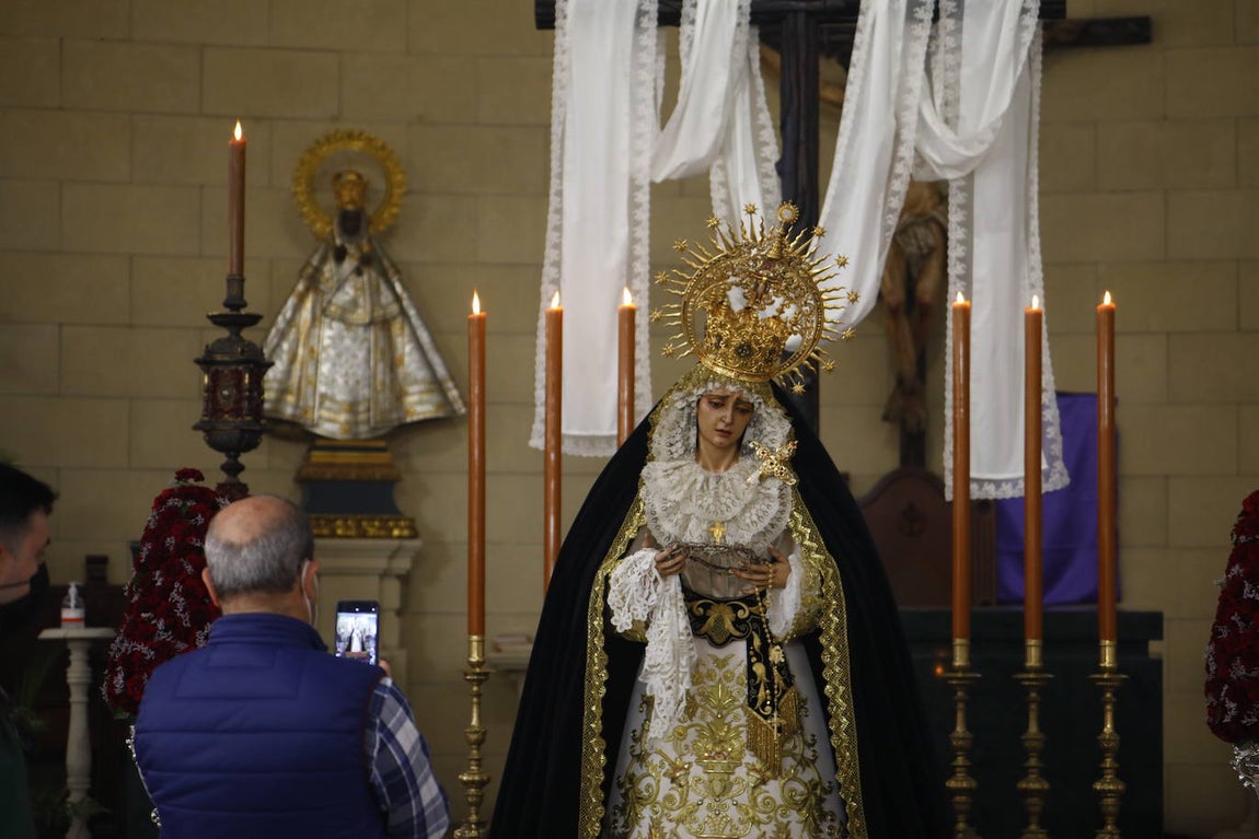 Semana Santa de Córdoba 2021 | Las imágenes de la Soledad en el Viernes Santo