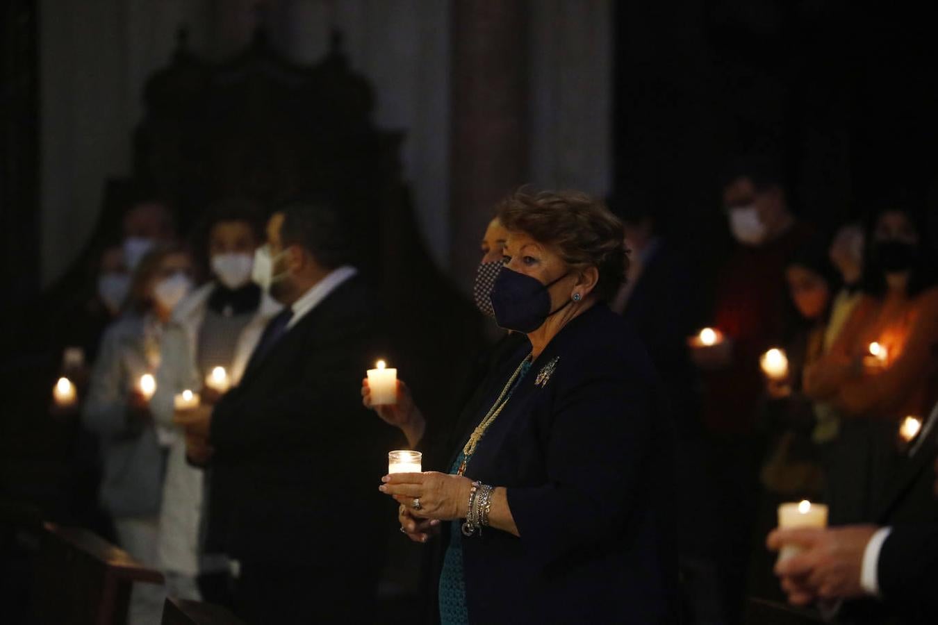 La Vigilia Pascual en la Catedral de Córdoba, en imágenes