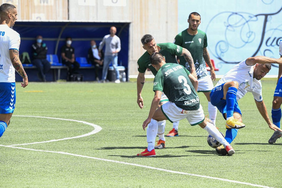 Las mejores imágenes del gol y el penalti en el Tamaraceite - Córdoba CF
