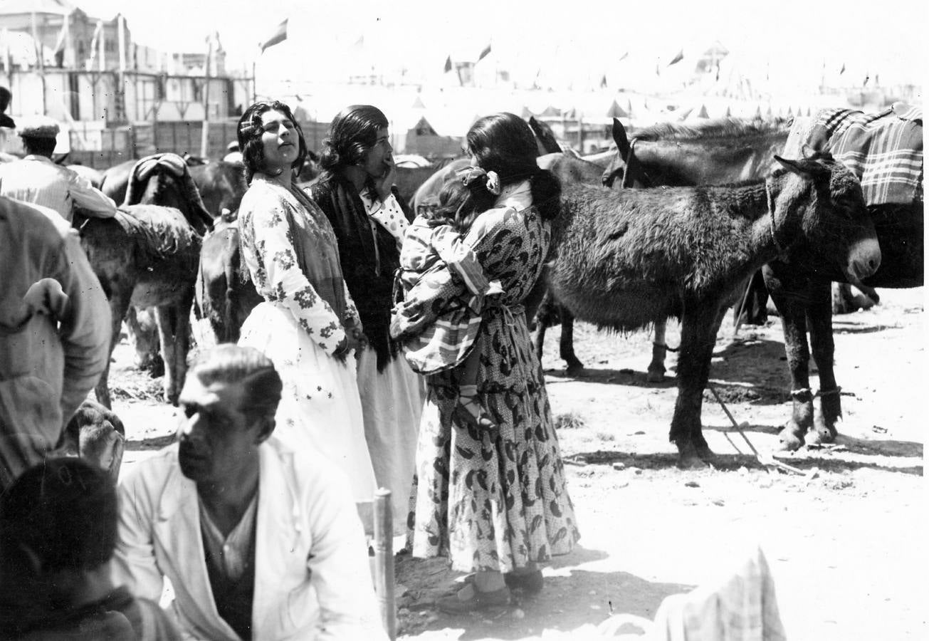 Mercado de ganados en la Feria de Abril de Sevilla de 1936