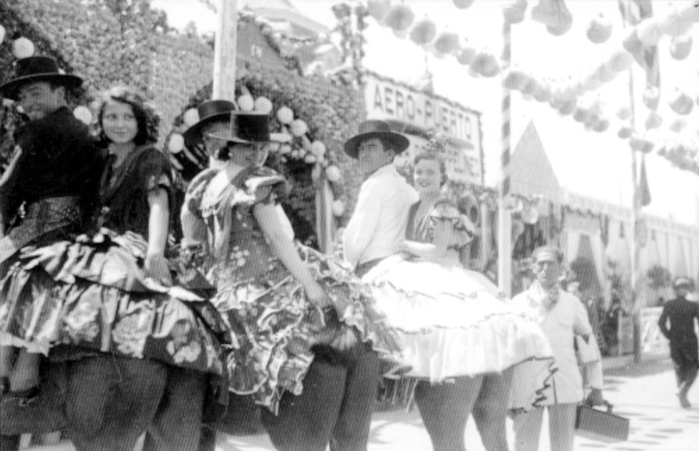 Caballistas en la Feria de Abril de Sevilla de 1933