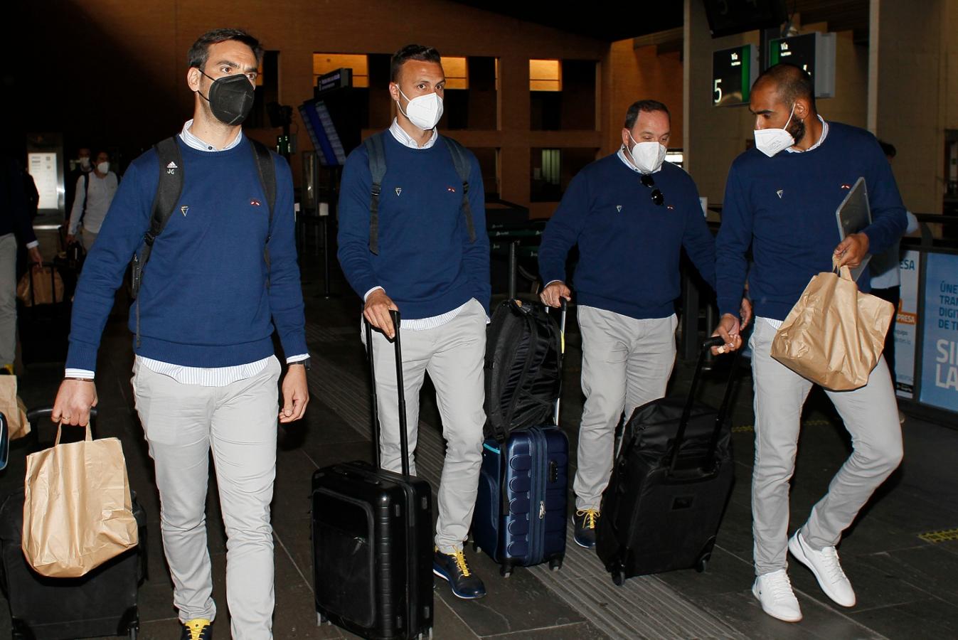 FOTOS: El Cádiz CF, rumbo a Madrid para medirse al Getafe