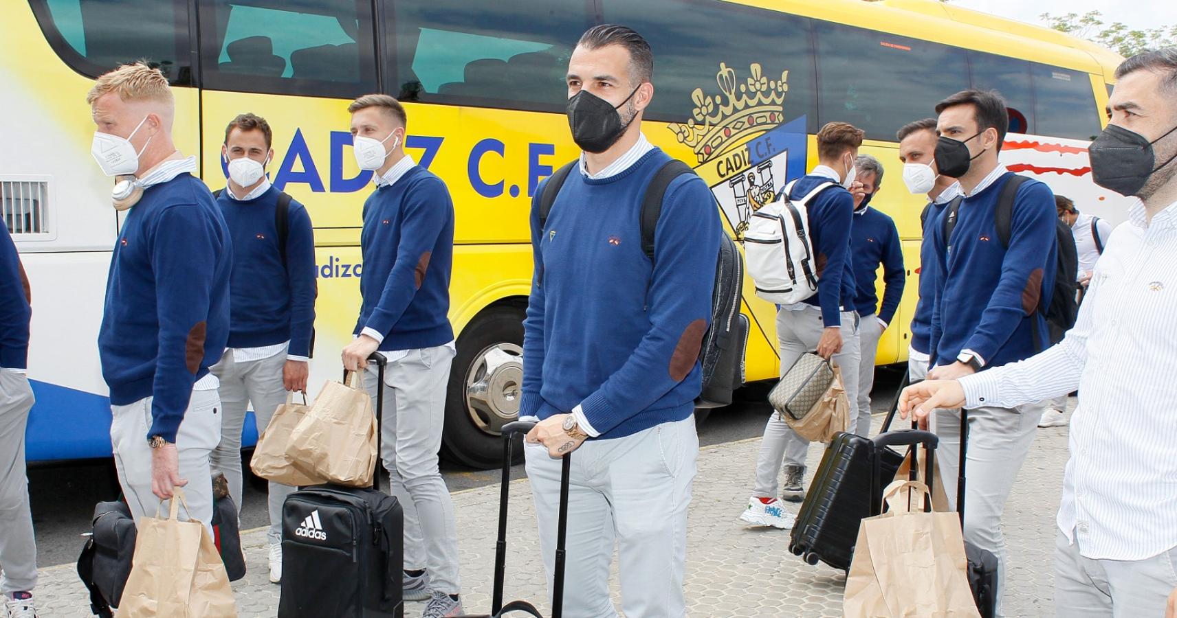 FOTOS: El Cádiz CF, rumbo a Madrid para medirse al Getafe