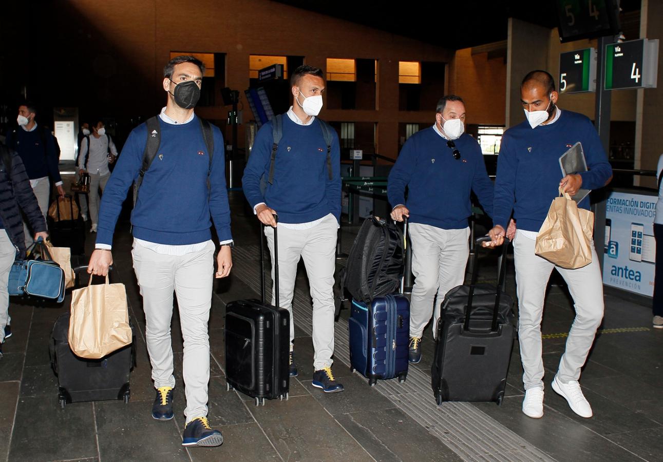 FOTOS: El Cádiz CF, rumbo a Madrid para medirse al Getafe