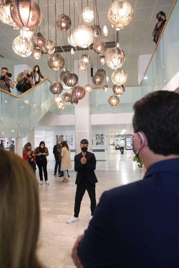 La exposición por el 45 aniversario del hospital Reina Sofía de Córdoba, en imágenes