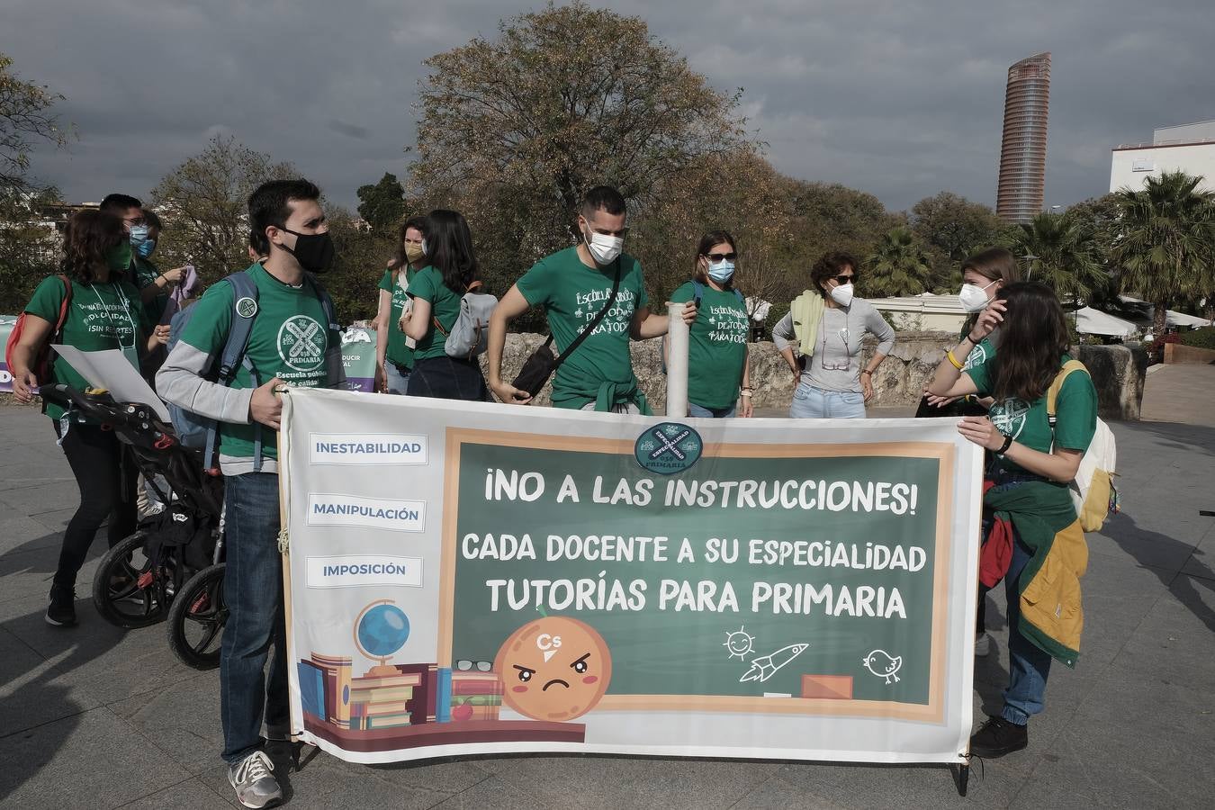 Manifestación de padres para protestar por los recortes en la educación pública