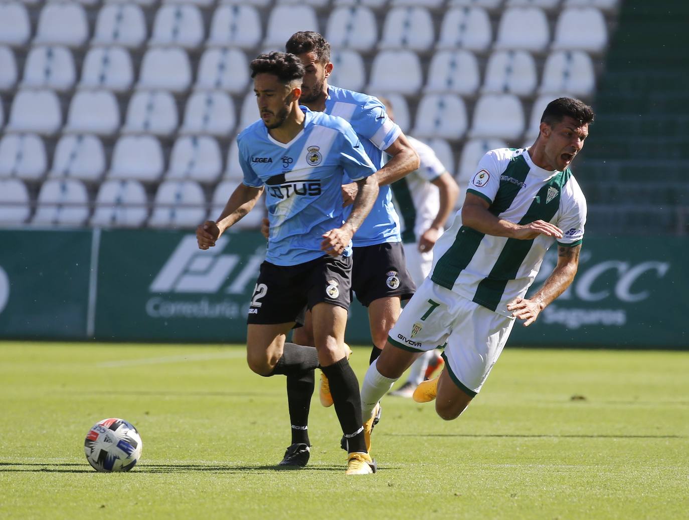 Las mejores imágenes del Córdoba CF - Balompédica Linense