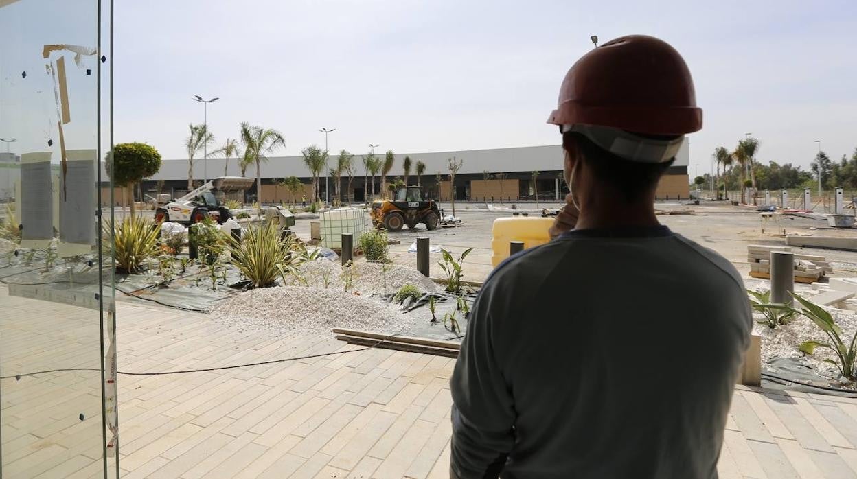 La obra del parque comercial Los Patios de Azahara de Córdoba, en imágenes