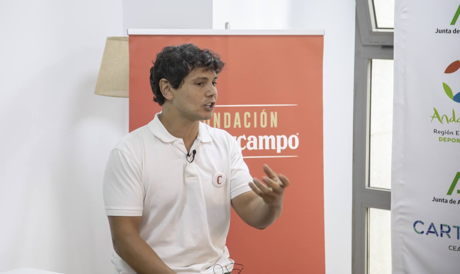 Cisco García junto a los chicos de Talento Cruzcampo