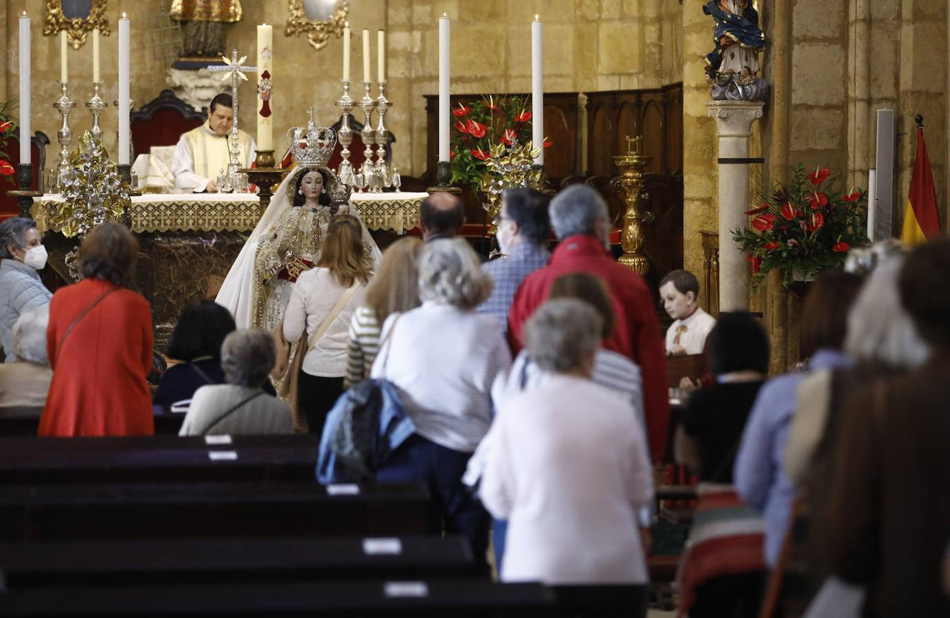 La veneración a la Virgen de los Remedios de Córdoba en martes y 13 en imágenes