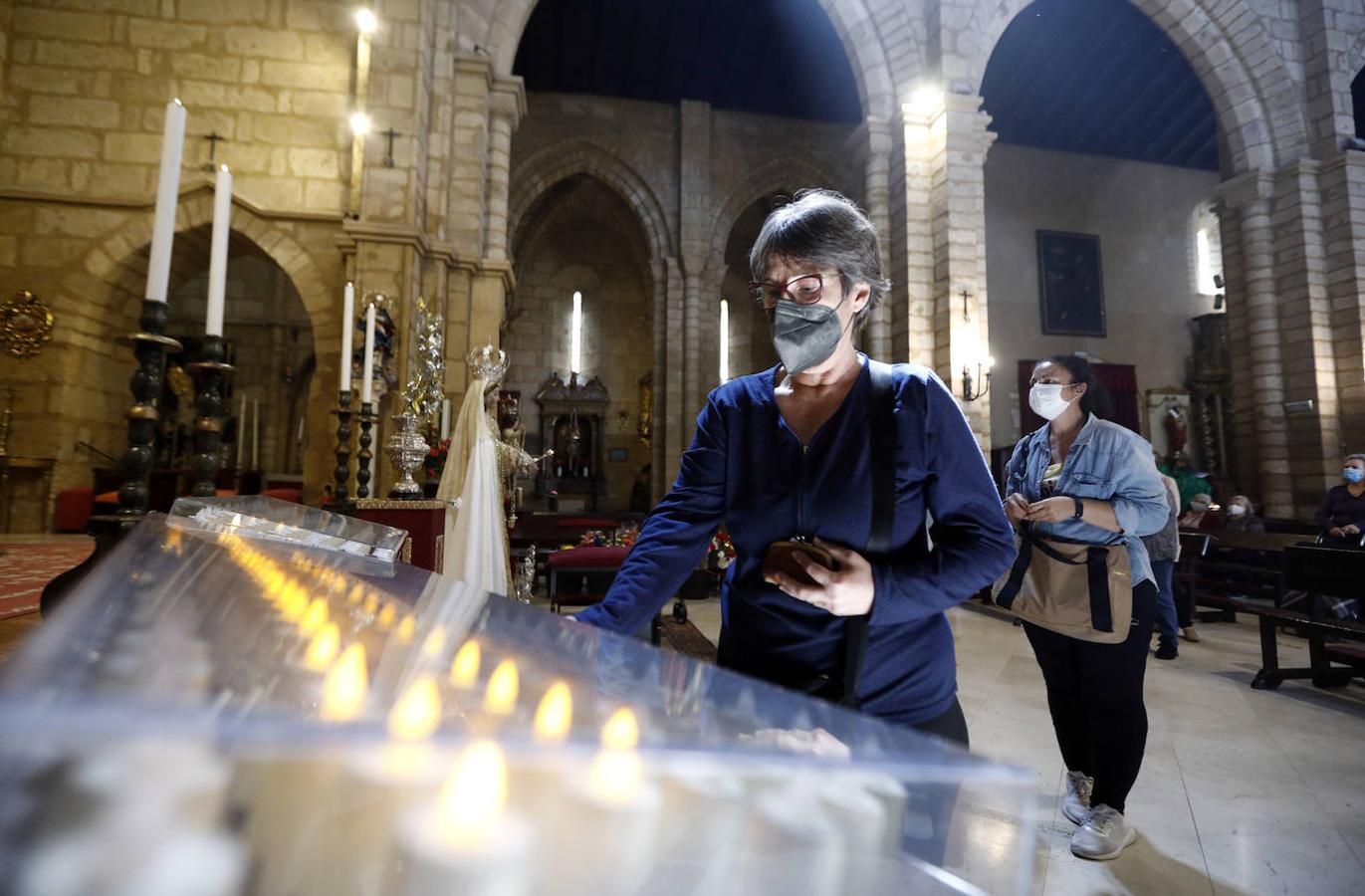 La veneración a la Virgen de los Remedios de Córdoba en martes y 13 en imágenes