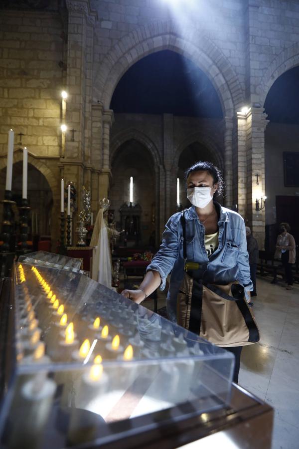 La veneración a la Virgen de los Remedios de Córdoba en martes y 13 en imágenes