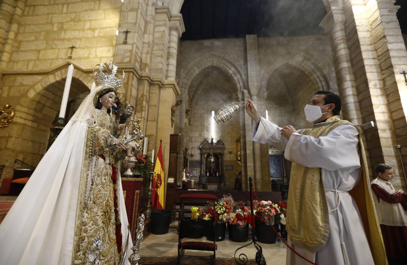 La veneración a la Virgen de los Remedios de Córdoba en martes y 13 en imágenes