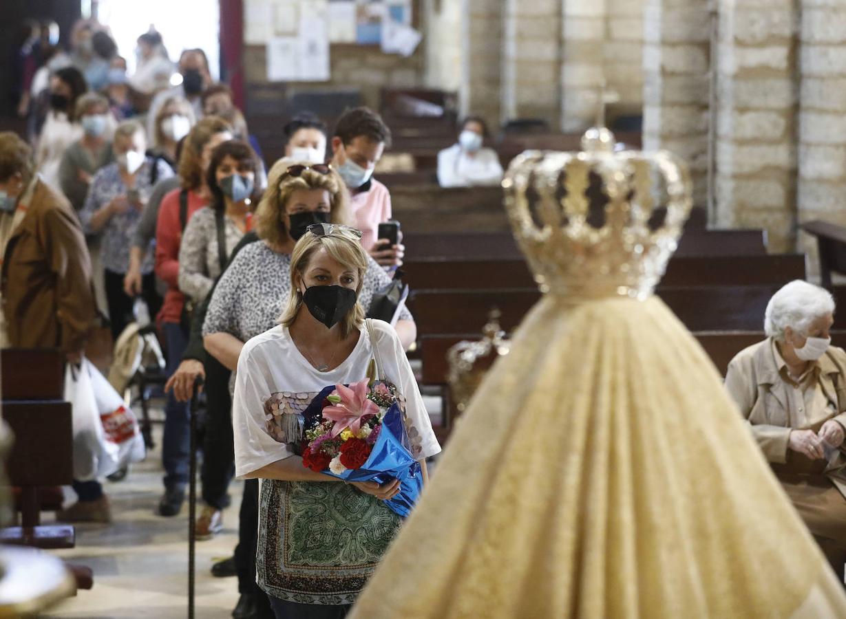 La veneración a la Virgen de los Remedios de Córdoba en martes y 13 en imágenes