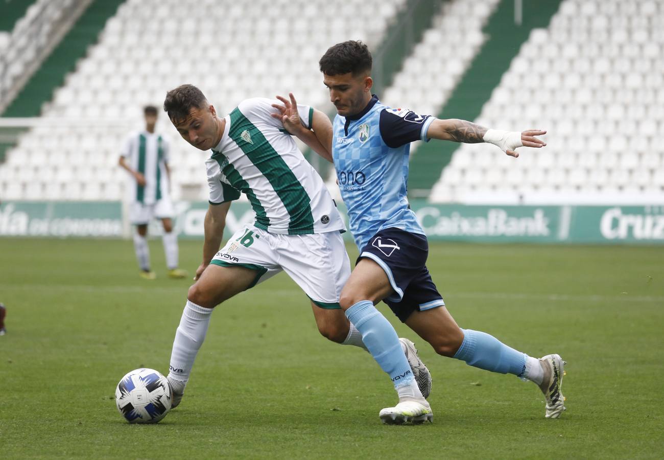 La victoria del Córdoba B ante el Rota, en imágenes