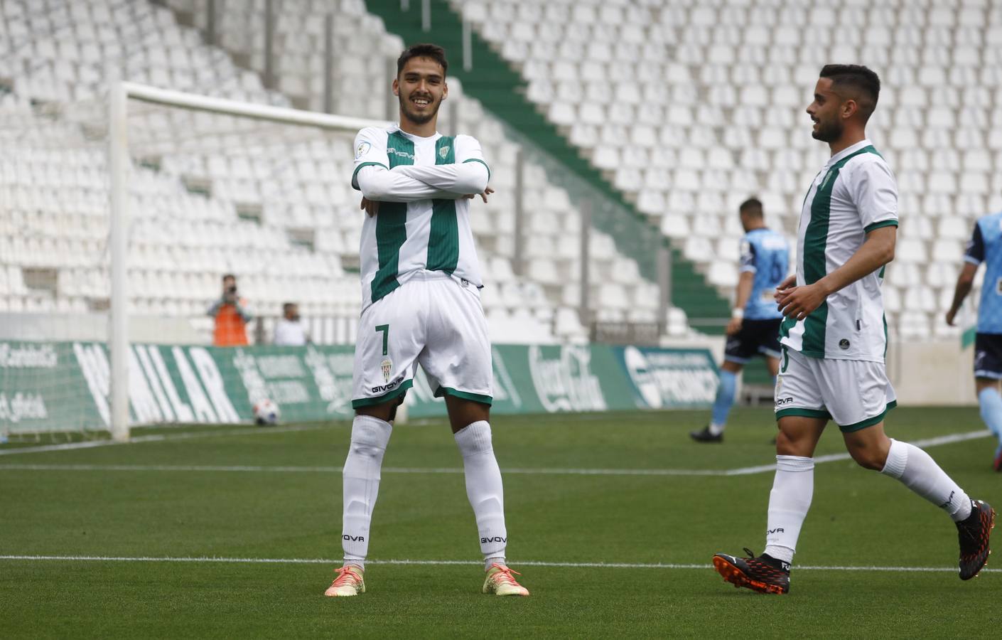 La victoria del Córdoba B ante el Rota, en imágenes