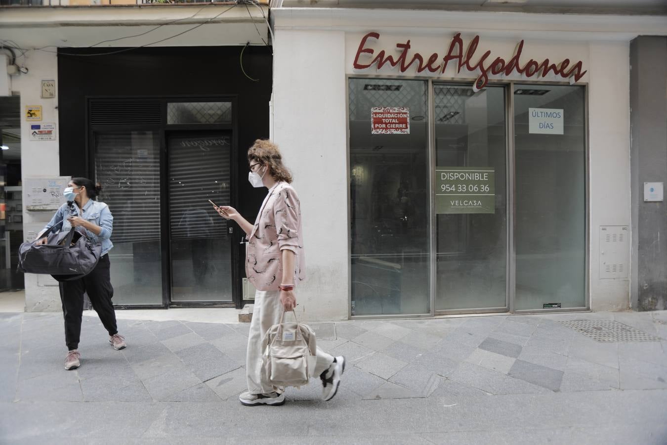 Caen los precios del alquiler en los locales comerciales del Centro de Sevilla