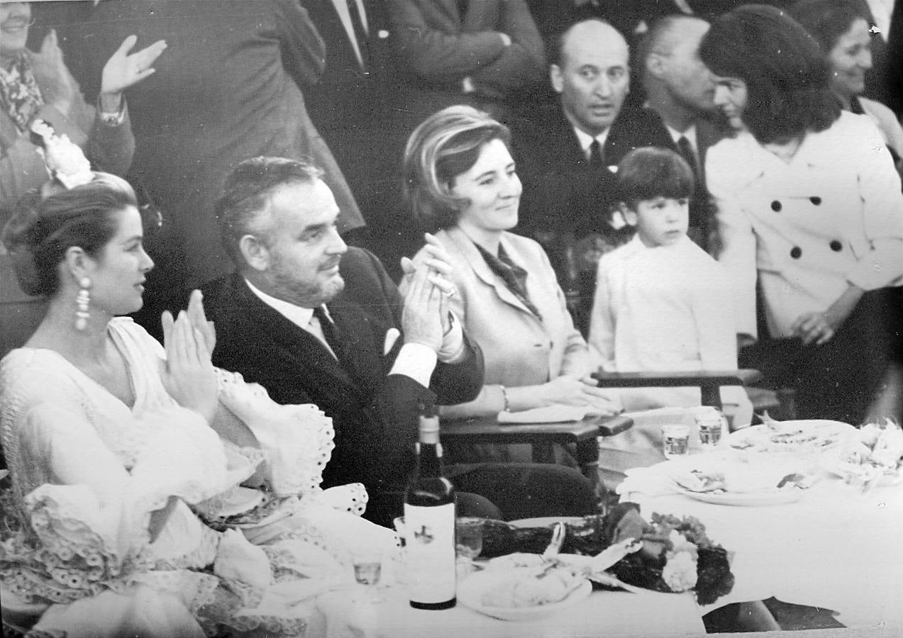 Grace Kelly y Rainiero de Mónaco en la Feria de Abril de Sevilla de 1966