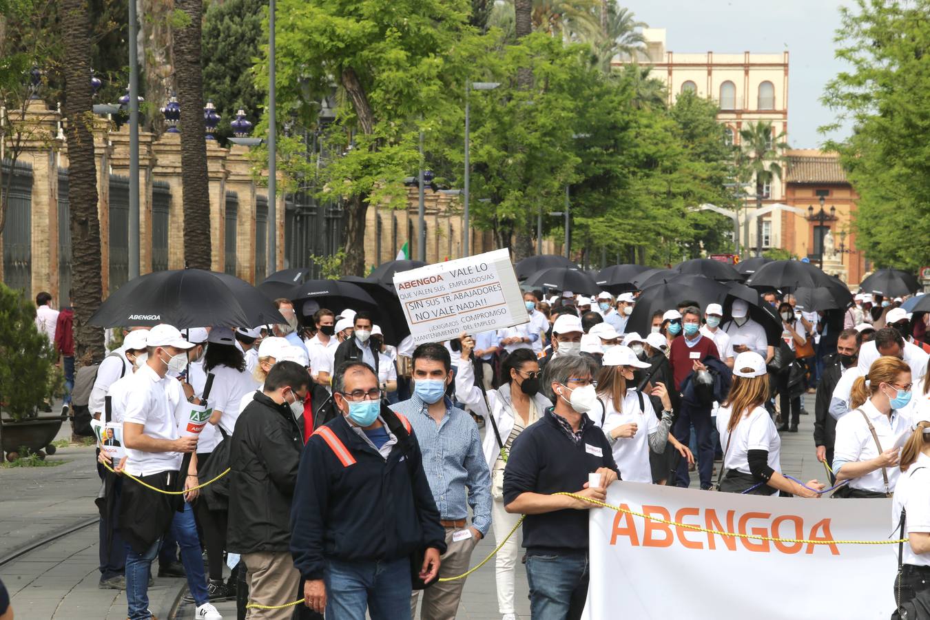 Manifestación de los trabajadores de Abengoa por Sevilla