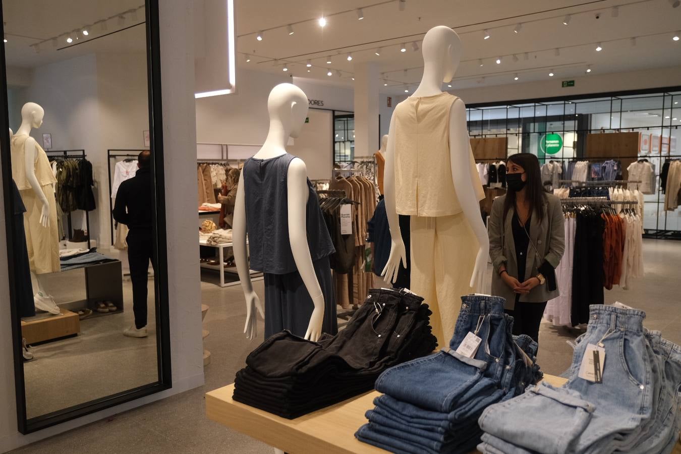 La nueva tienda de Mango en Córdoba, en imágenes