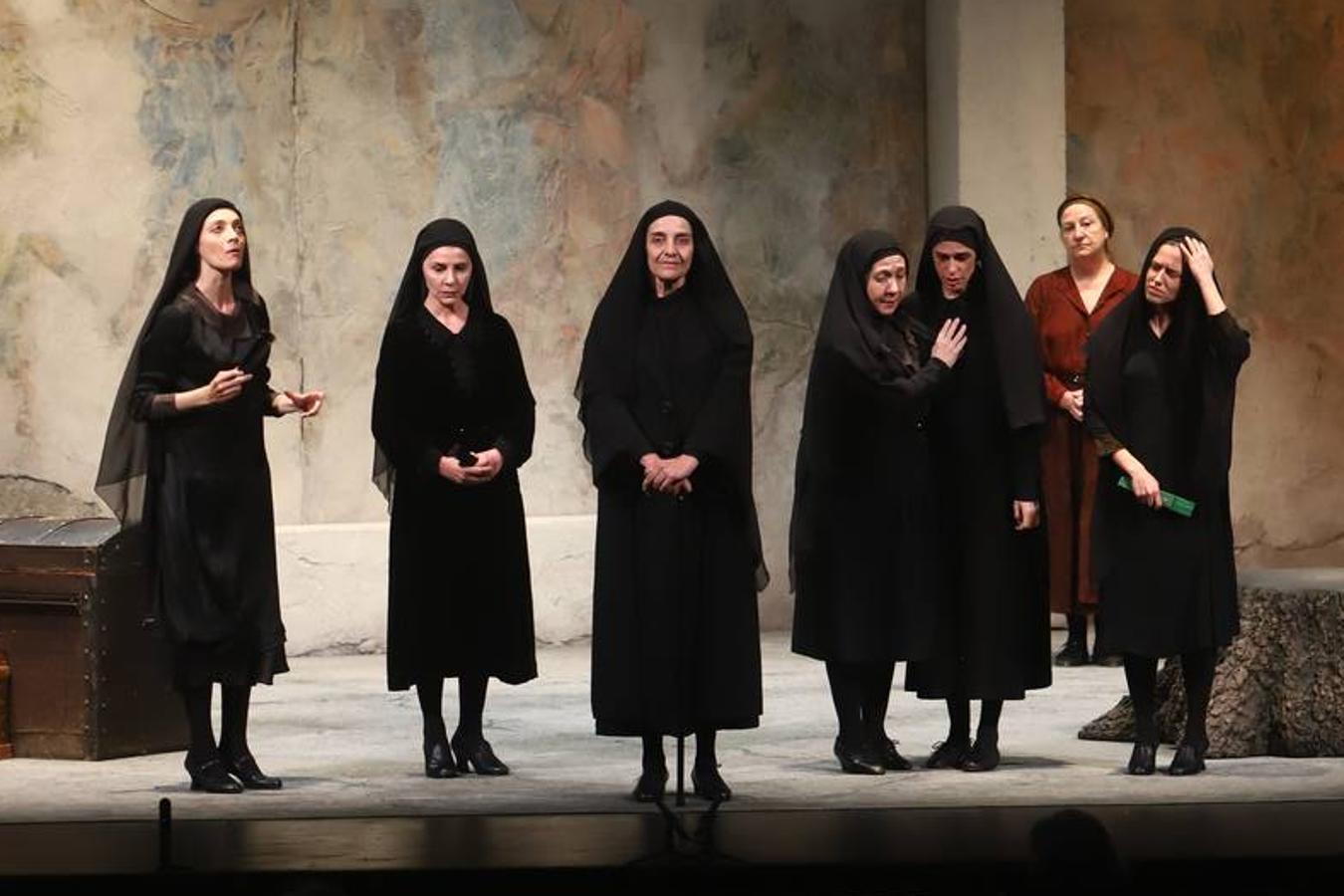 Bernarda Alba en el Gran Teatro de Córdoba, en imágenes