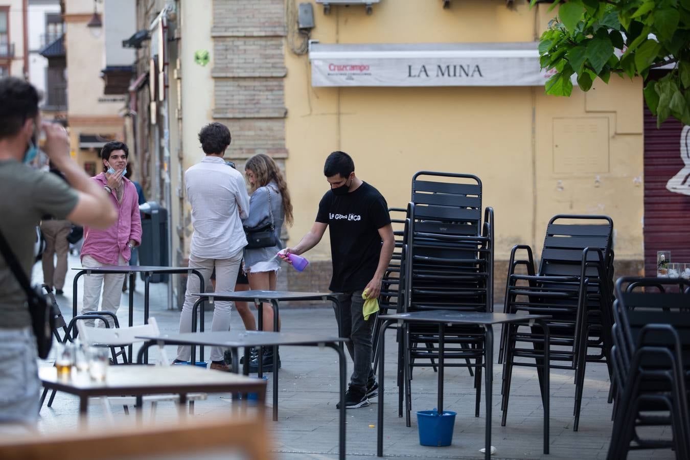 Cierre de bares a las 20 horas en Sevilla