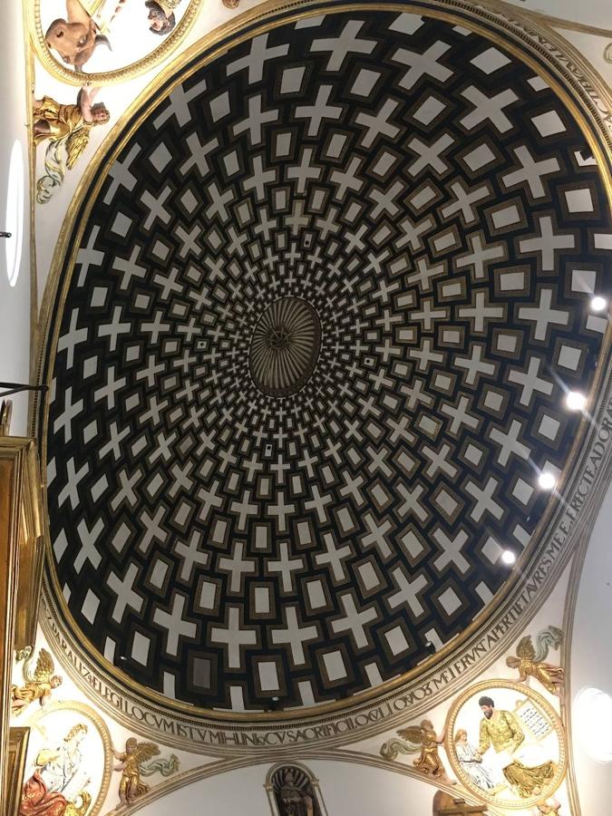 La impresionante cúpula pseudoelíptica. 