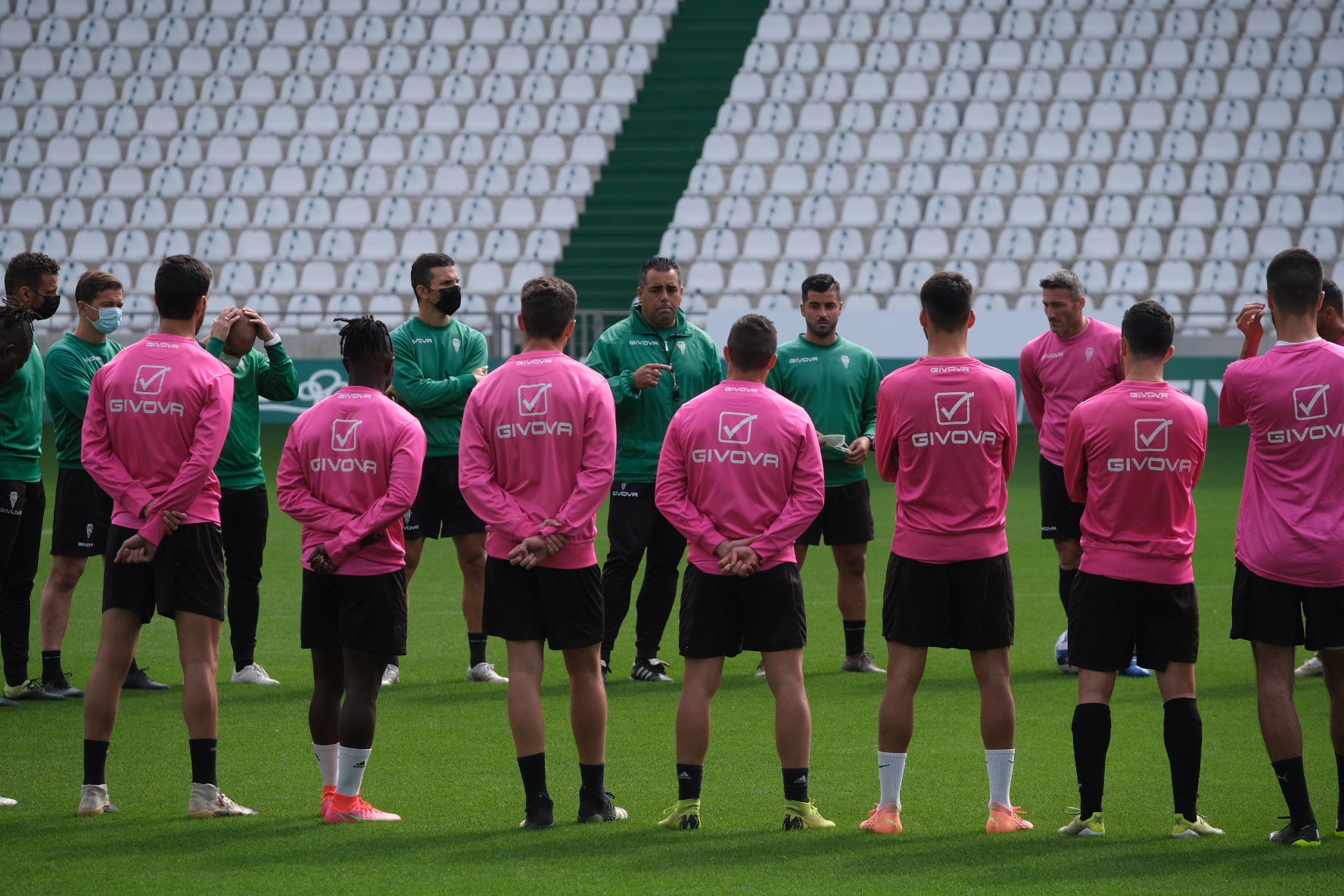 El estreno de Germán Crespo como técnico del Córdoba CF, en imágenes