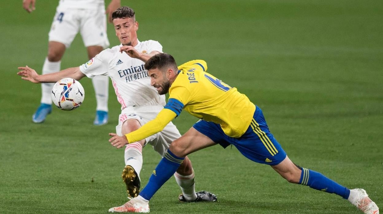 Fotos: Real Madrid-Cádiz CF en Carranza