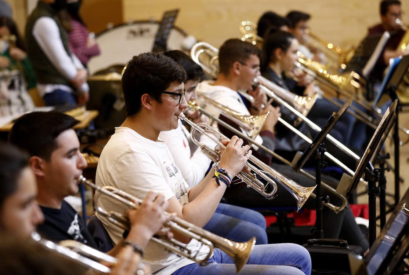 La clase magistral de la Orquesta de Córdoba en el conservatorio, en imágenes