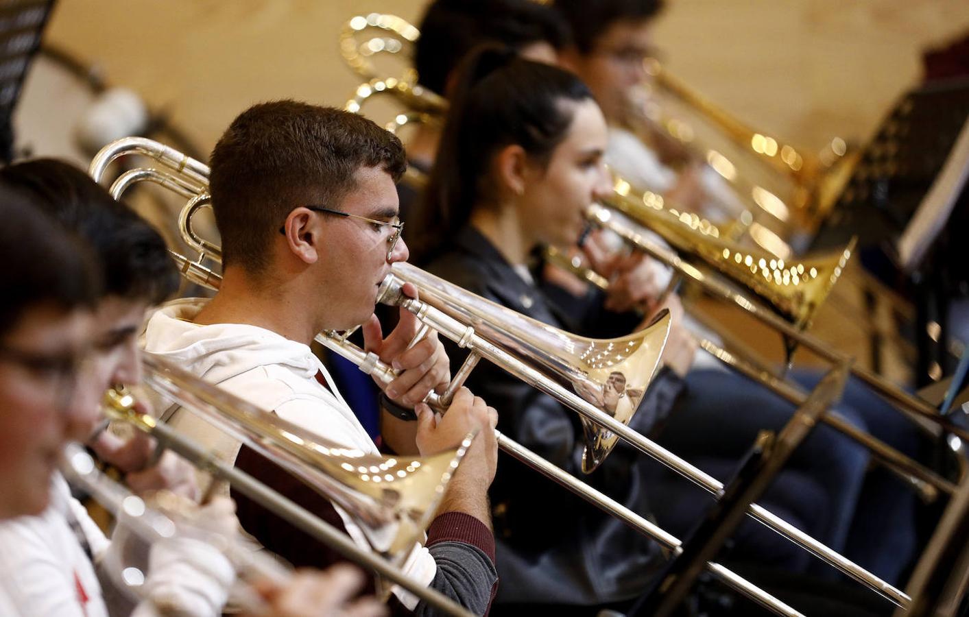 La clase magistral de la Orquesta de Córdoba en el conservatorio, en imágenes