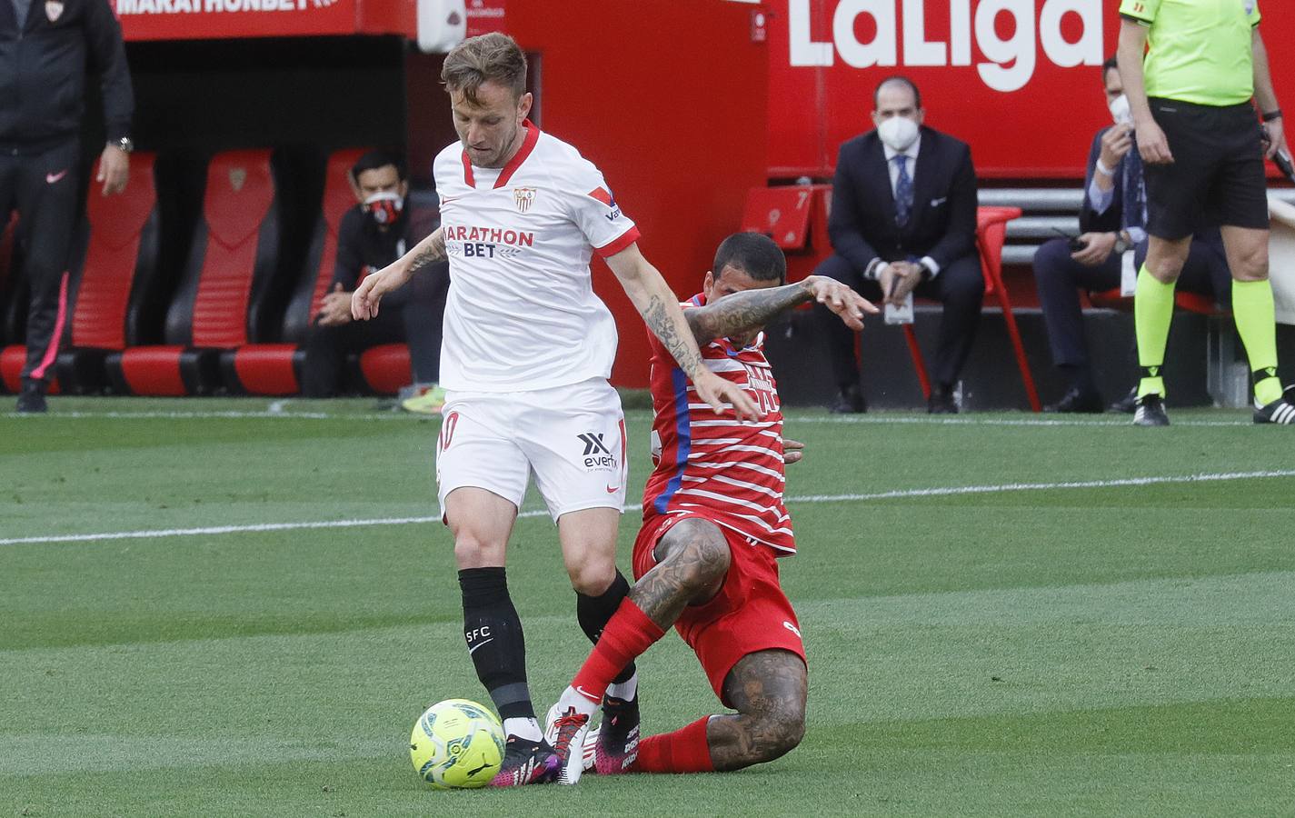 Partido entre el Sevilla y el Granada