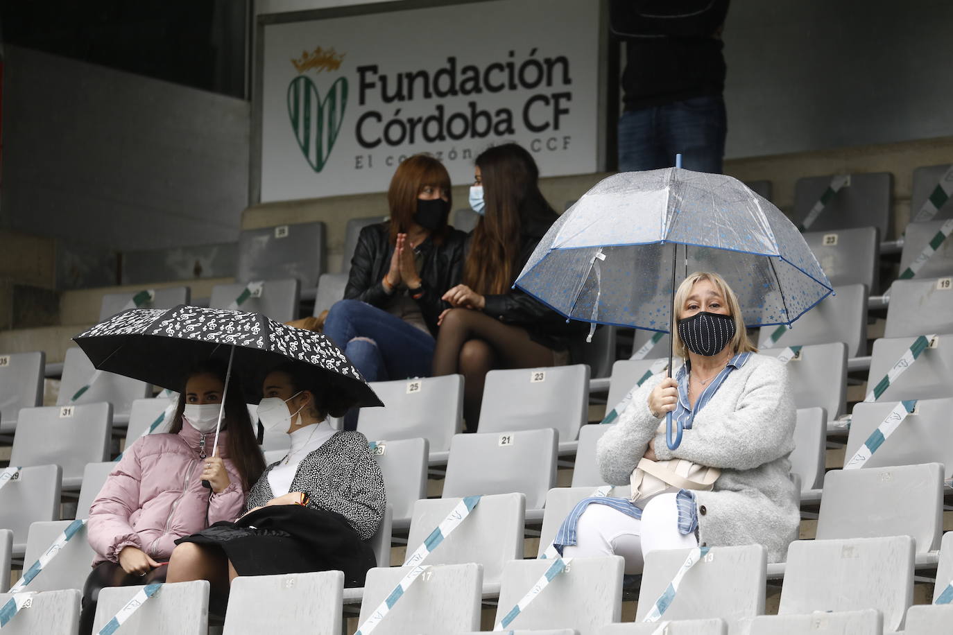 En imágenes, el ambiente del Córdoba CF - Tamaraceite