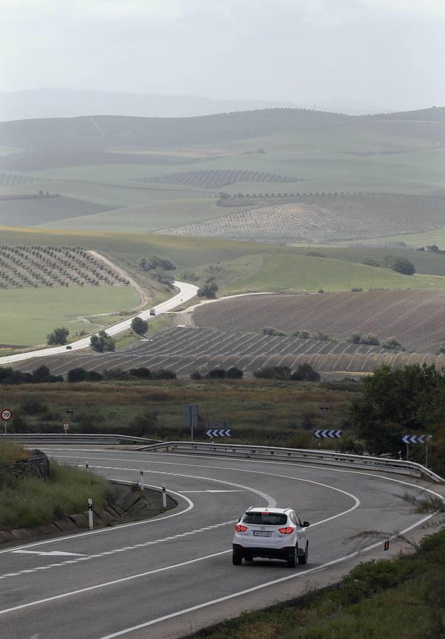 Así está la carretera N-432 a su paso por Córdoba, en imágenes