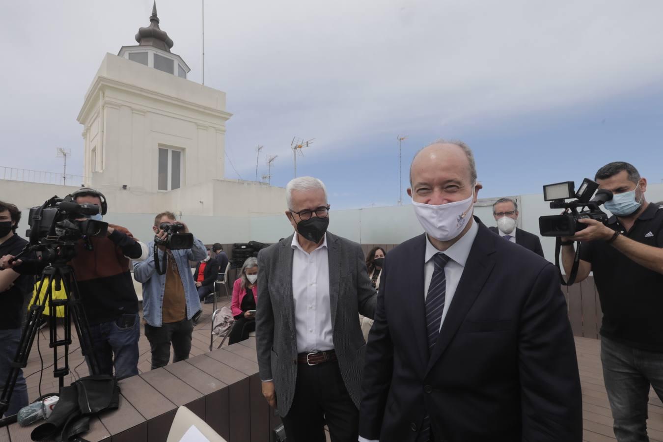 Fotos: El ministro de Justicia, Juan Carlos Campo, de visita en Cádiz