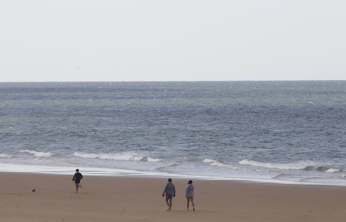Ambiente este sábado en algunas playas onubenses